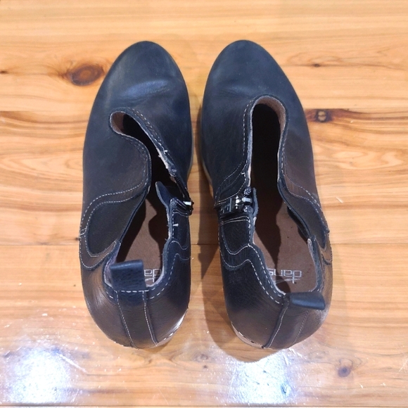 COPY - Dansko healed booties with side zipper - Picture 4 of 7